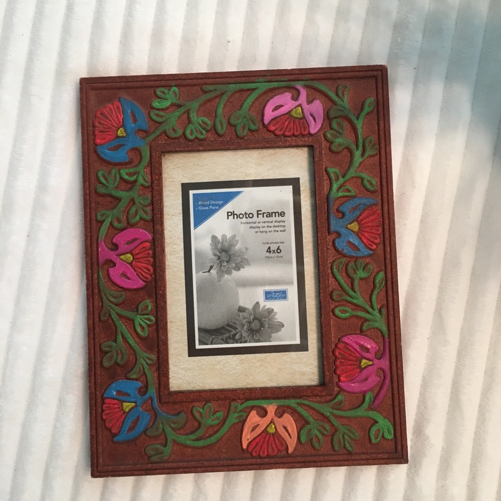 Hand painted frame🌺 - Picture 2 of 3